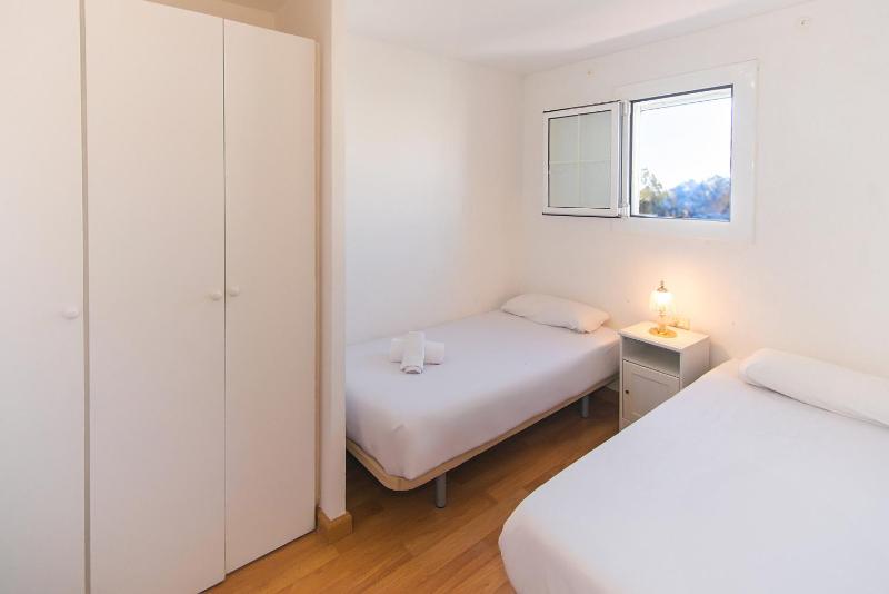 WELCS APARTAMENTO 432 EMP con terraza al canal - image 19