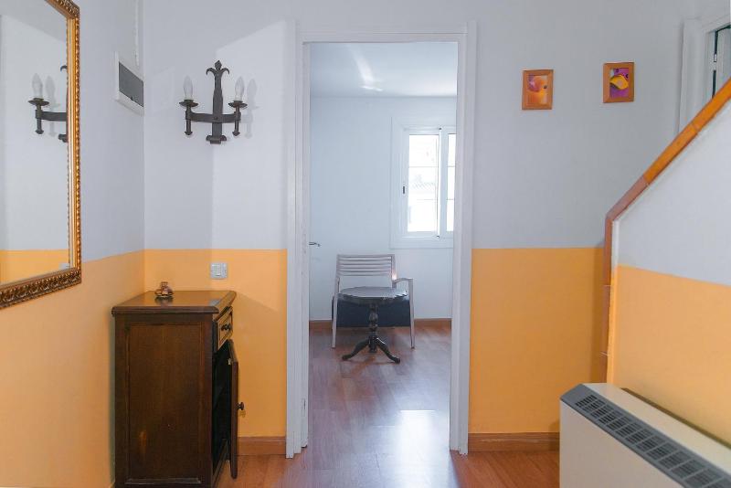 WELCS APARTAMENTO 432 EMP con terraza al canal - image 4