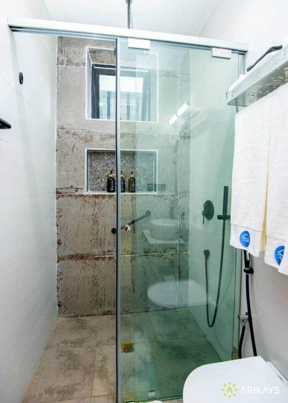 New Modern Bliss apt- 3Bdrm w/pool- gym-hottub - image 13