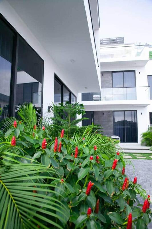 New Luxury Hideaway Wi-Fi + Gym + Pool+ Hot Tub - image 15