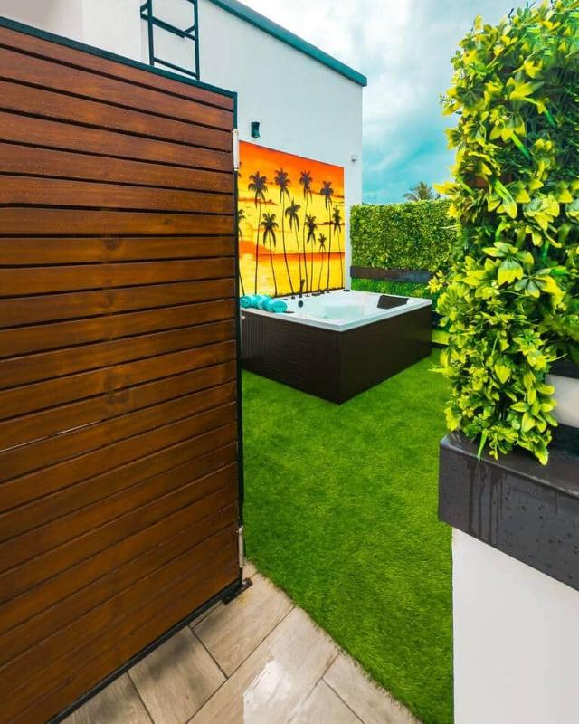 New Luxury Oasis w/Pool+Hot tub @ Arikays Homes - image 5