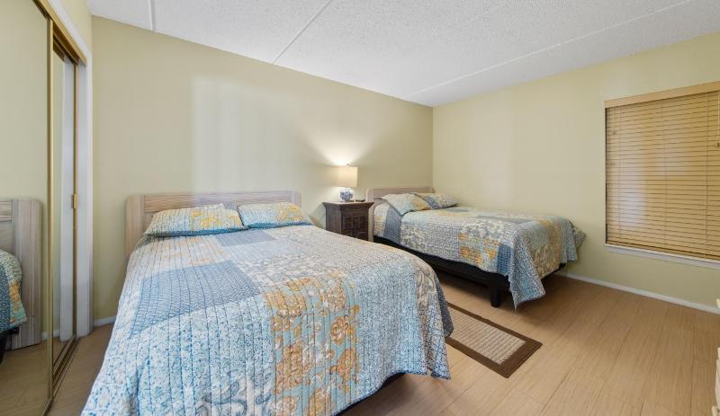 Edgewater Condo Unit #104 - image 22