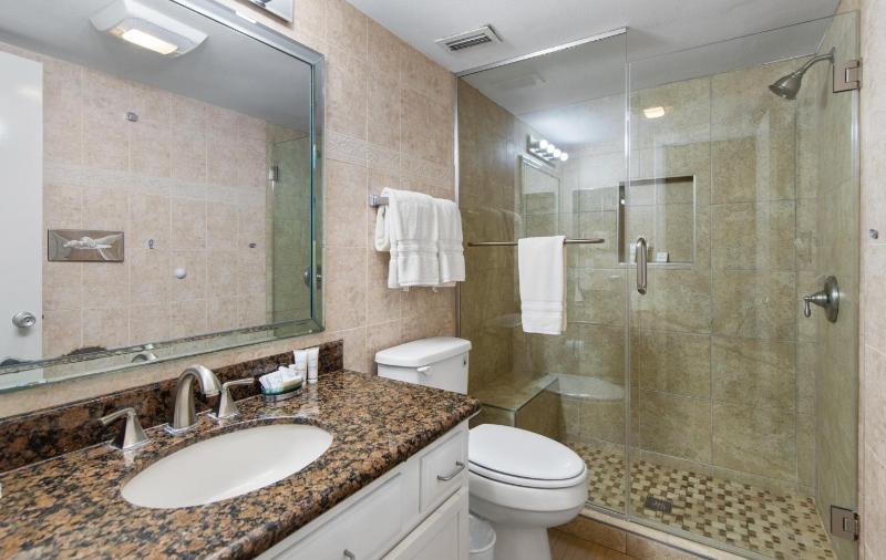 Edgewater Condo Unit #104 - image 18