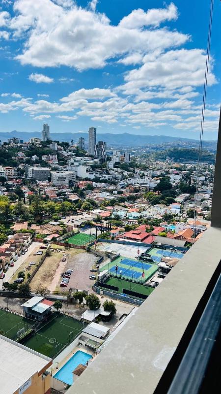 Tegucigalpa desde las alturas Piso 29 en Atlas - image 2