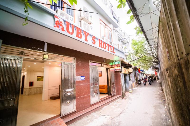 RUBY 5 Hotel - image 4
