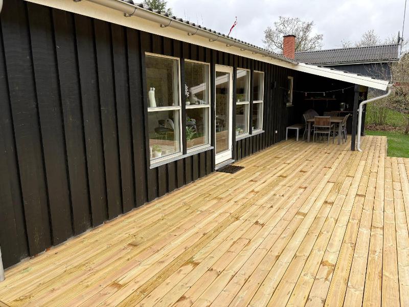 Beautiful And Private Summerhouse With Terrace - image 8