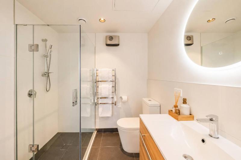 Chic and Contemporary Living at Cambridge Terrace - image 35