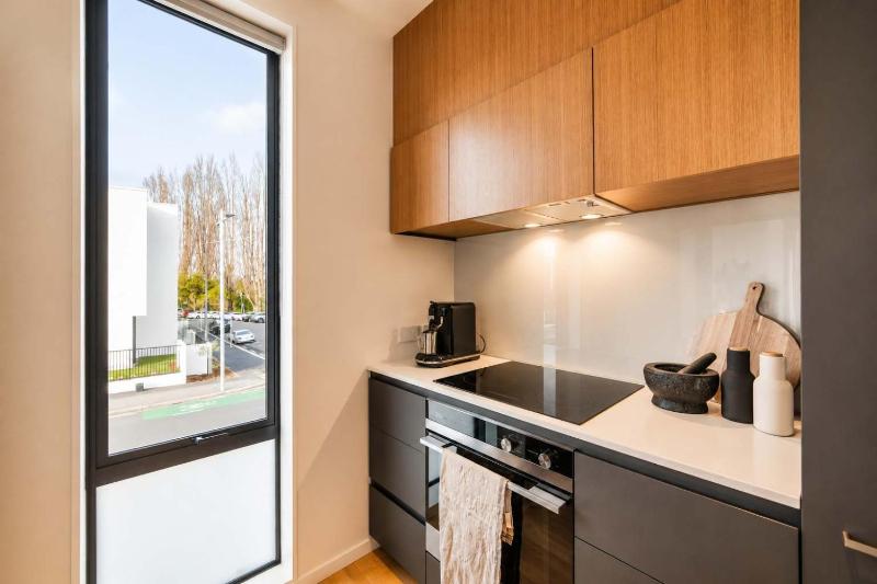 Chic and Contemporary Living at Cambridge Terrace - image 15