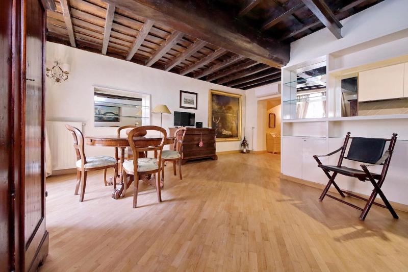 Campo de fiori Monticelli apartment - image 8