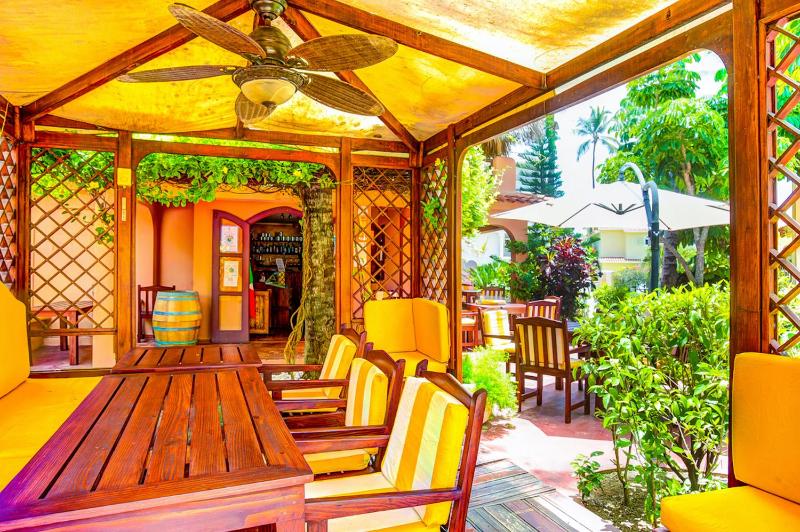 SERENARA VILLAS and SUITES - LOS CORALES beach - image 13
