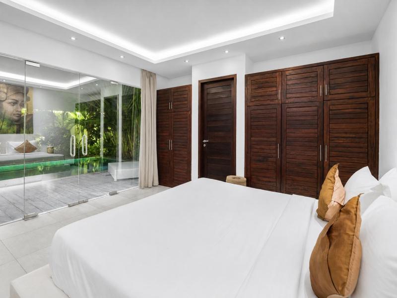 Villa Saha Elegant 3BR Pool Oasis Seminyak - image 5