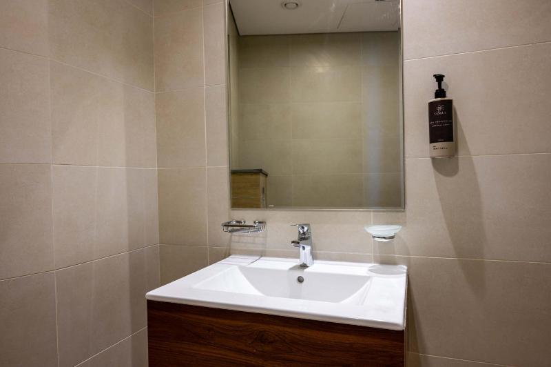 Vanilla Homes Grand 2BR Masdar - image 8