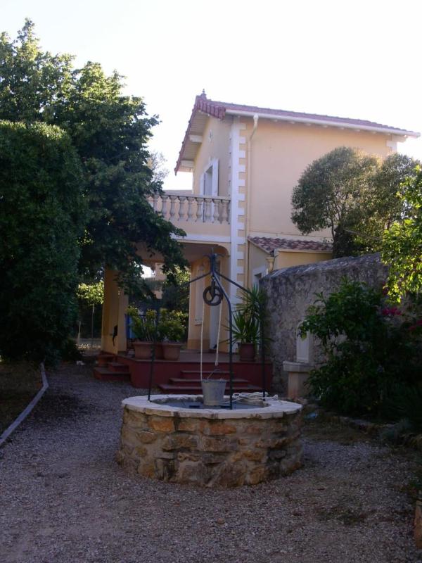 Garden house 5 mins from Sanary Port - image 9