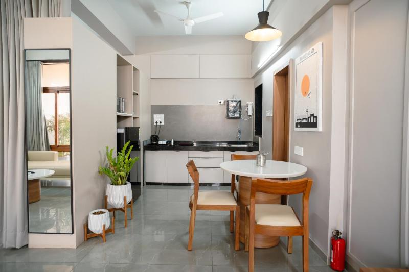 Pvr House - Second Floor Serenity - image 8