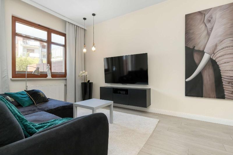 Spacious Vervena Apartment with a Terrace Close to the Beach by Renters Prestige - image 6