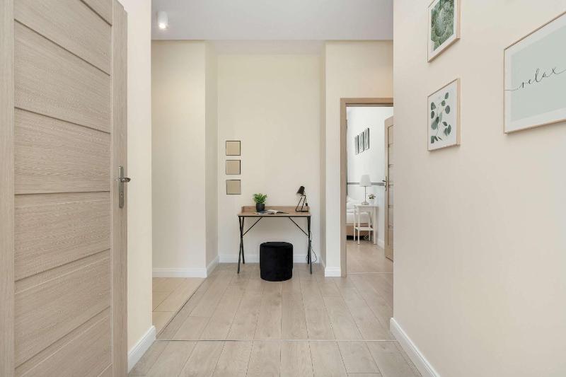 Spacious Vervena Apartment with a Terrace Close to the Beach by Renters Prestige - image 9