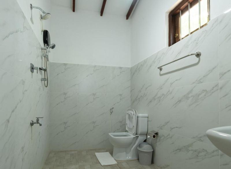 Green Nook Villa Tangalle - image 2