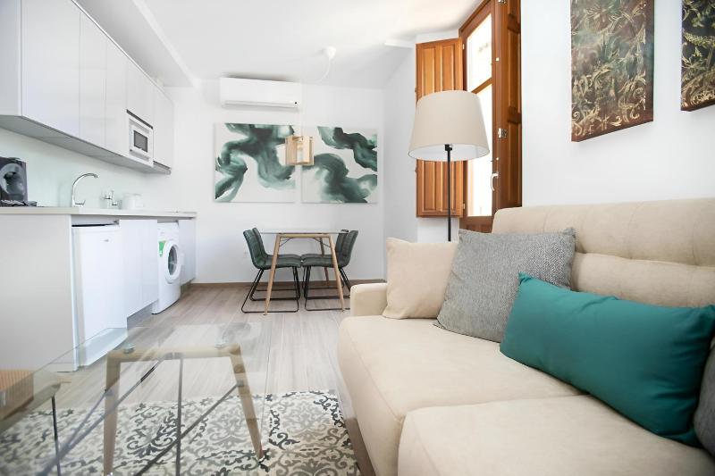 Feelathome Mártires Apartments - image 34