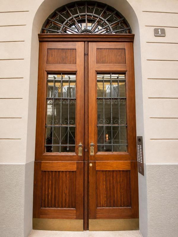 Luxury apartment + garage - image 12