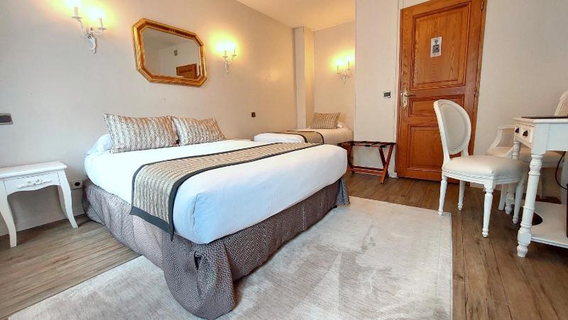 Hotel Dandy Rouen centre - image 43