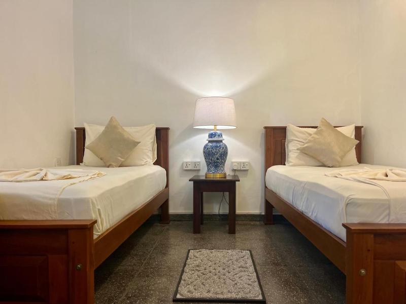The Colony Hotel - image 41