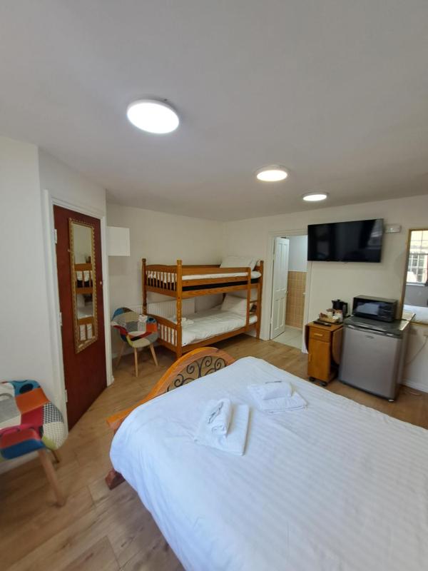 The West Pier Residence - image 32