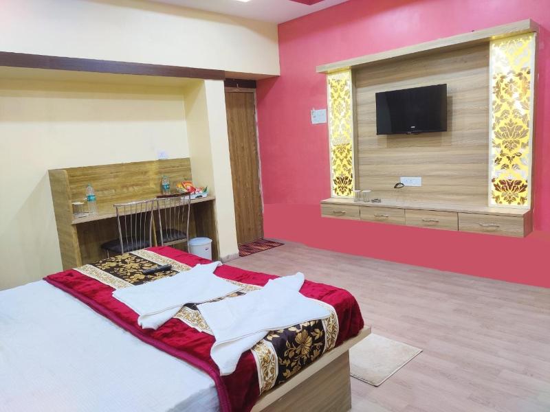 1TOURIST Hotel Family Inn - image 2
