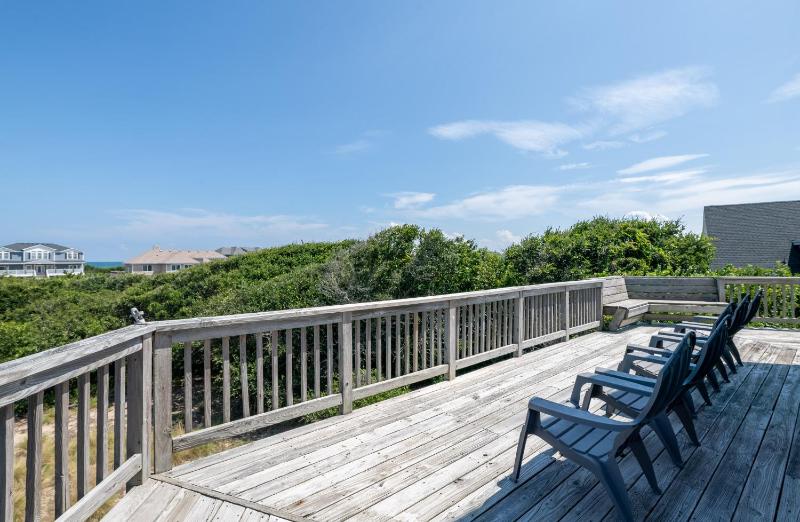 Beachcomber - Corolla Whalehead 250 Yds to Beach Ocean View Pool Hot Tub - image 33