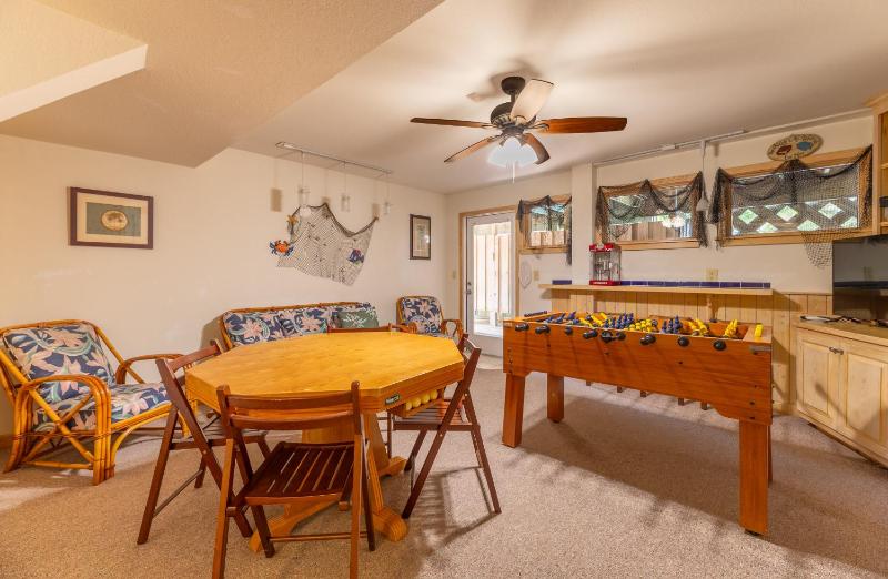 Beachcomber - Corolla Whalehead 250 Yds to Beach Ocean View Pool Hot Tub - image 46