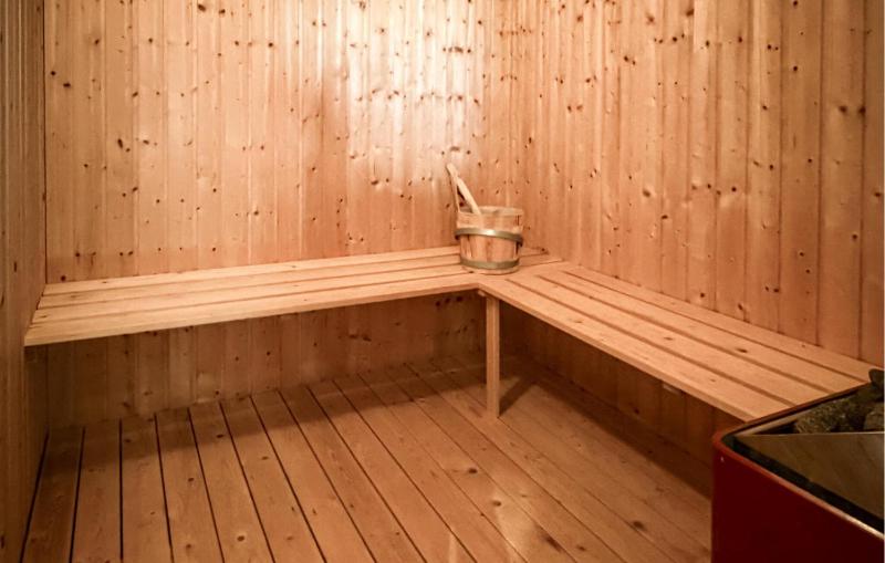 Gorgeous Home In Thisted With Sauna - image 10