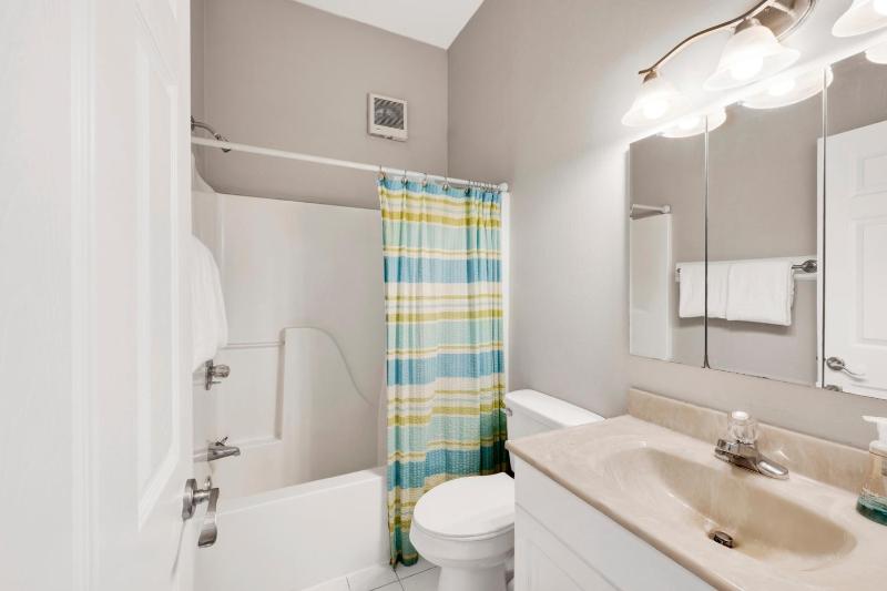 Dolphin View Duplex A Beachfront Pet Friendly - image 35