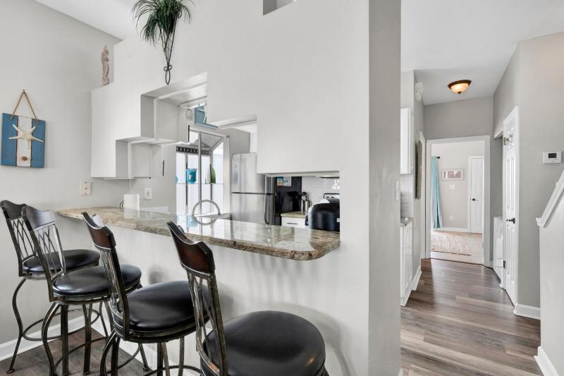 Dolphin View Beachfront Duplex B Pet Friendly - image 6