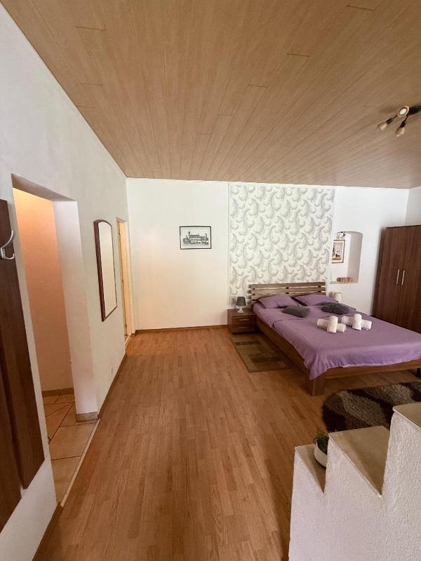 Central Square Apartments - image 7