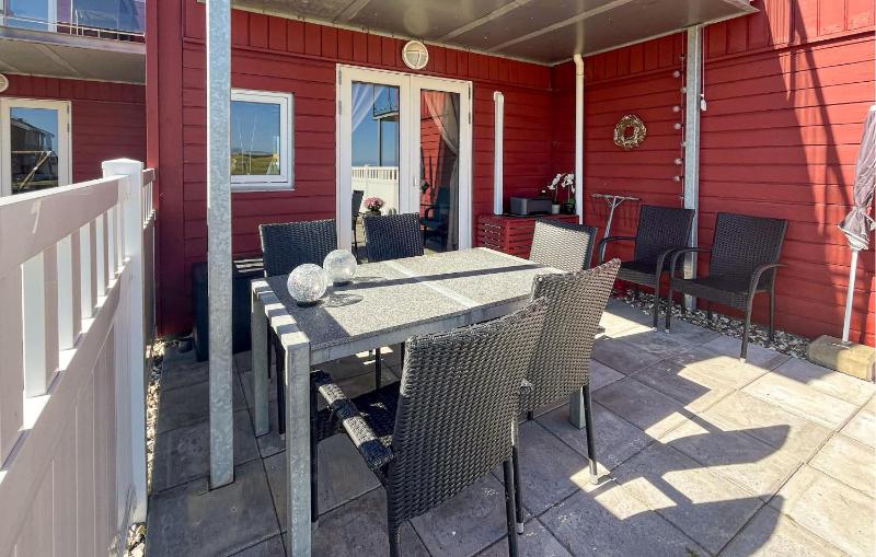 2 Bedroom Gorgeous Home In Hadsund - image 10