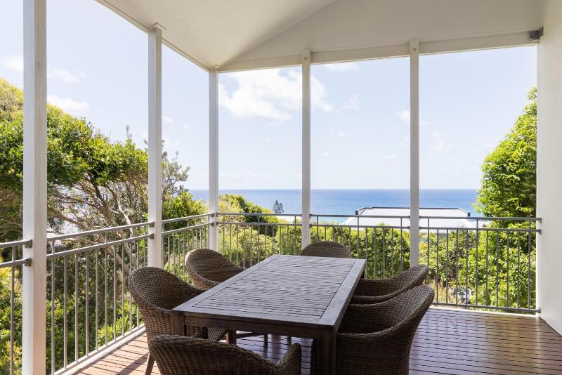 Tranquil Treetop Retreat with Pool and Ocean Views - image 2