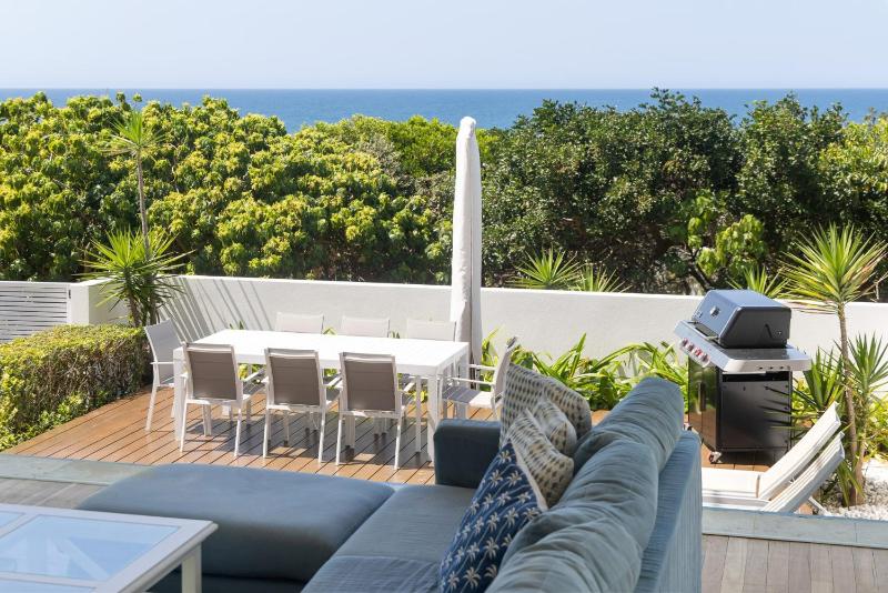 The Beach Shack: Getaway on Sunshine Beach - image 15