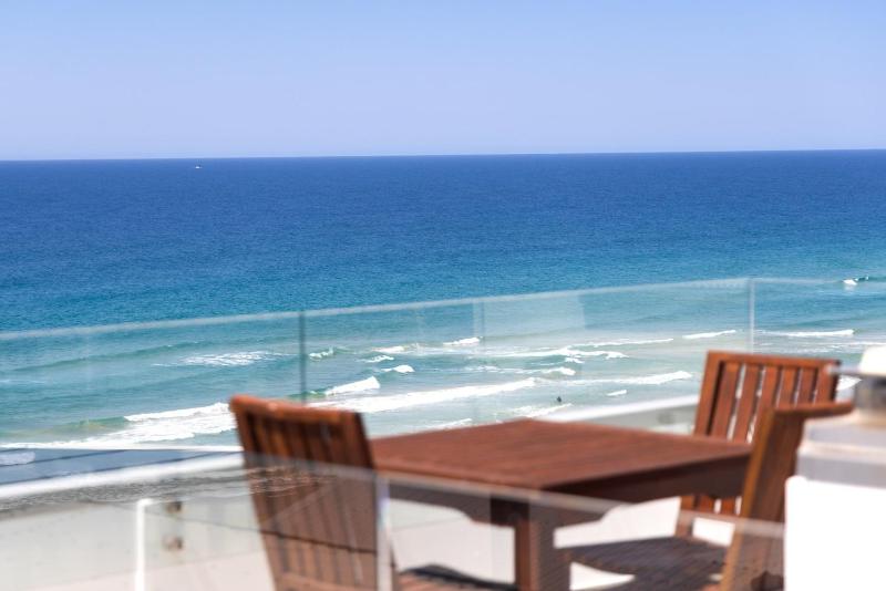 The Beach Shack: Getaway on Sunshine Beach - image 3