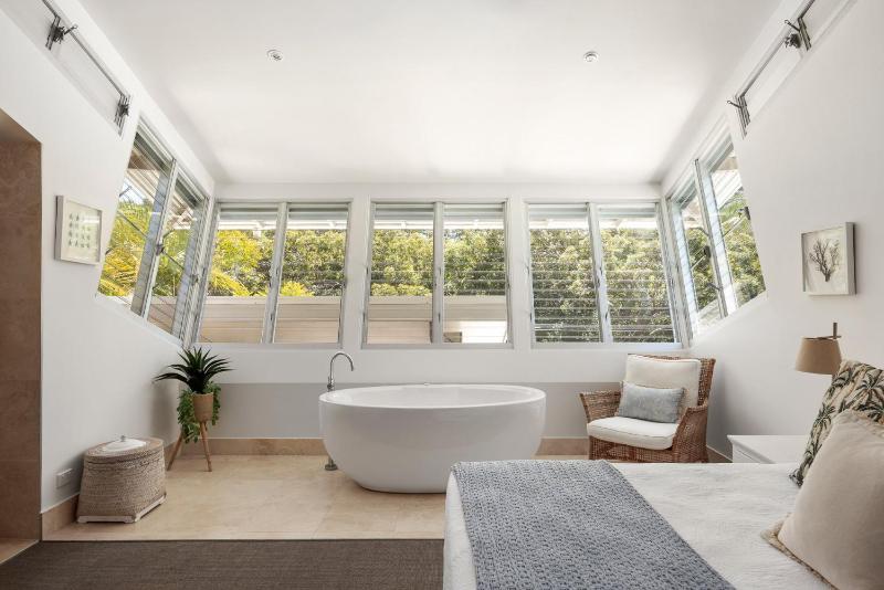 Sunshine Beach Retreat Pool Backyard - image 16