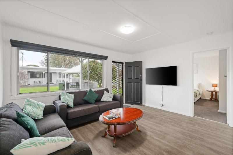 Phillip Island Cottages - image 44