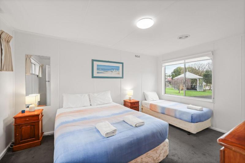 Phillip Island Cottages - image 22