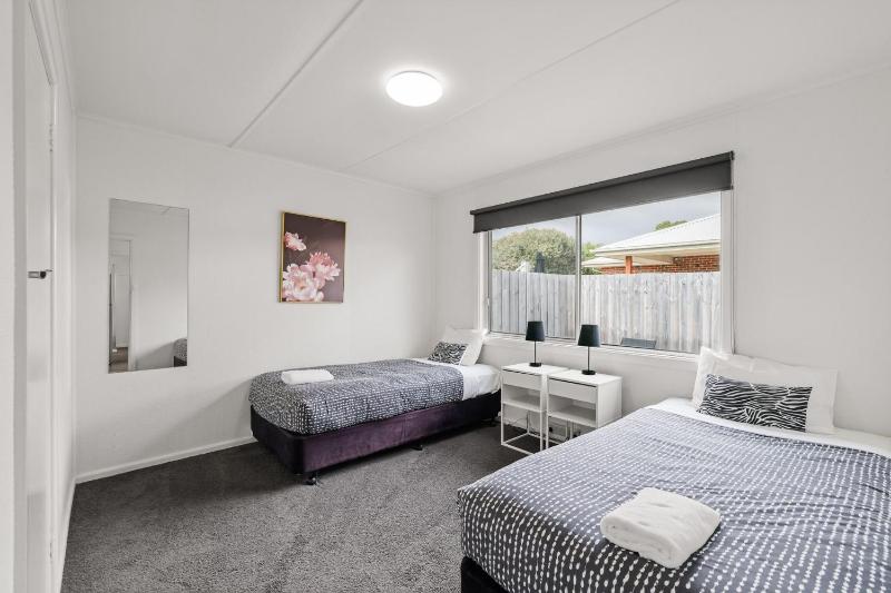Phillip Island Cottages - image 13
