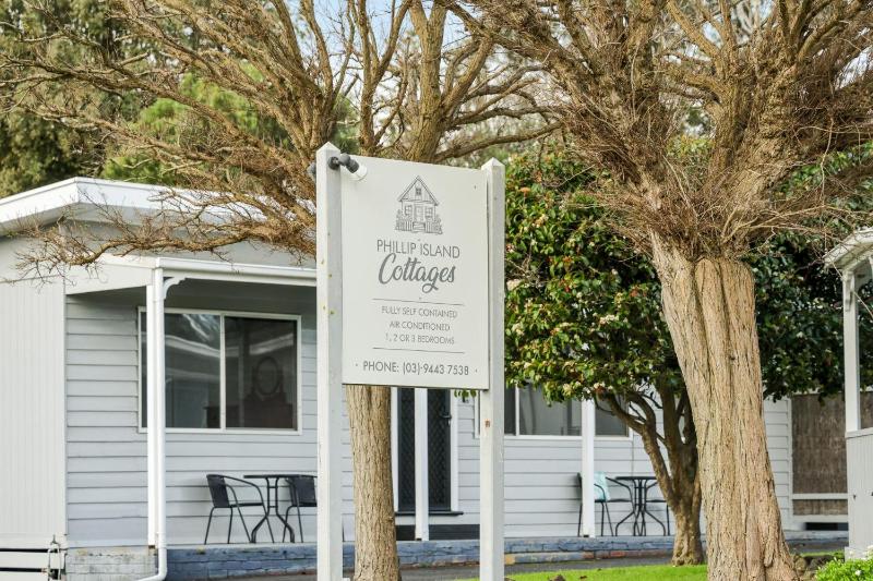 Phillip Island Cottage 1 - image 11