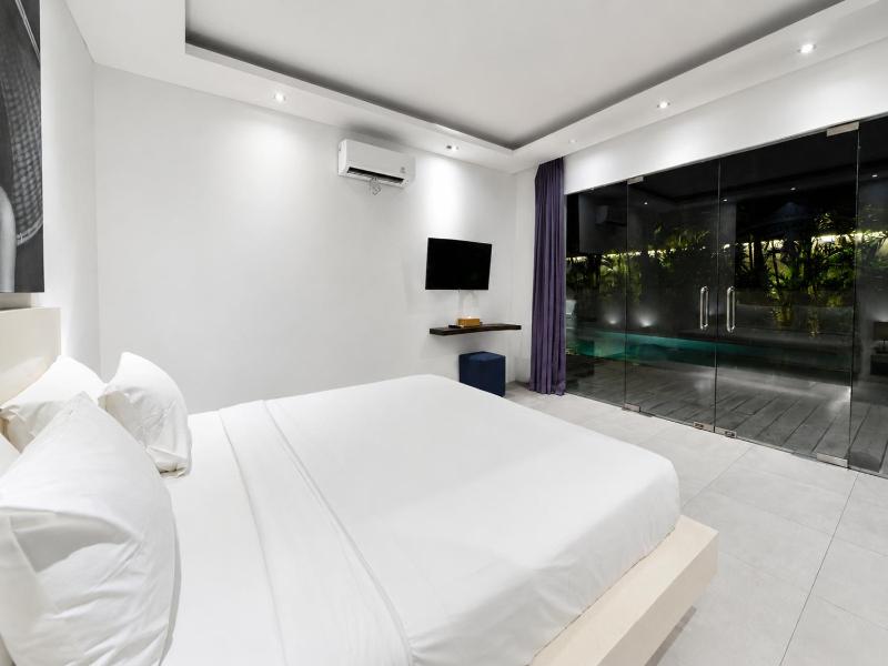 Villa Juna Serene 3BR Hideaway Seminyak - image 7