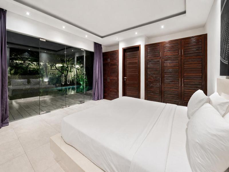 Villa Juna Serene 3BR Hideaway Seminyak - image 11