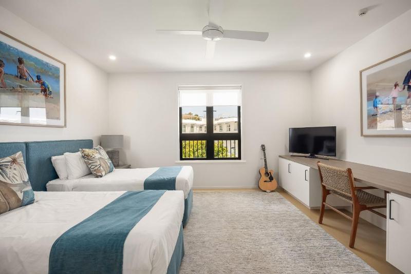 Noosa Court 6 Main Beach Gem - image 8