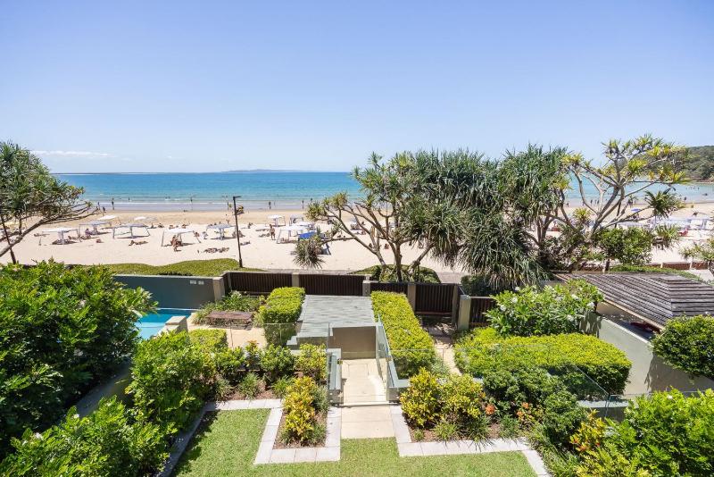 Noosa Court 6 Main Beach Gem - image 13