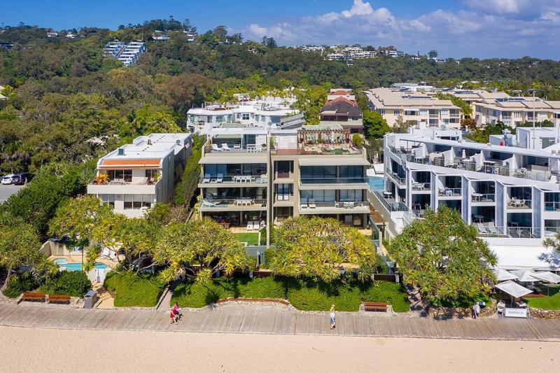 Noosa Court 6 Main Beach Gem - image 10