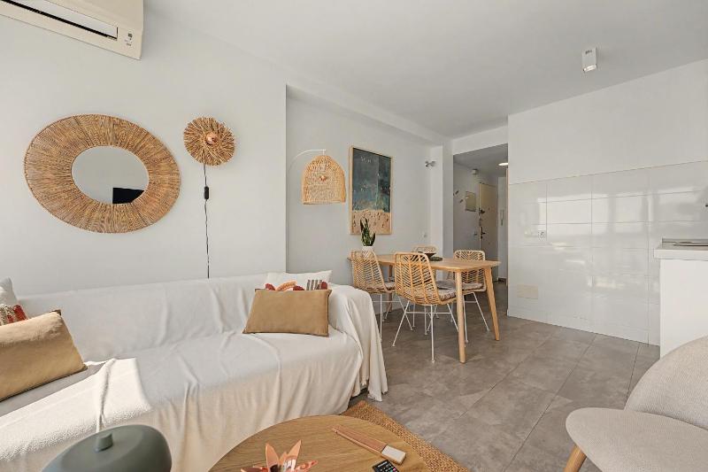 Bonito apartamento vistas al Mar - image 16