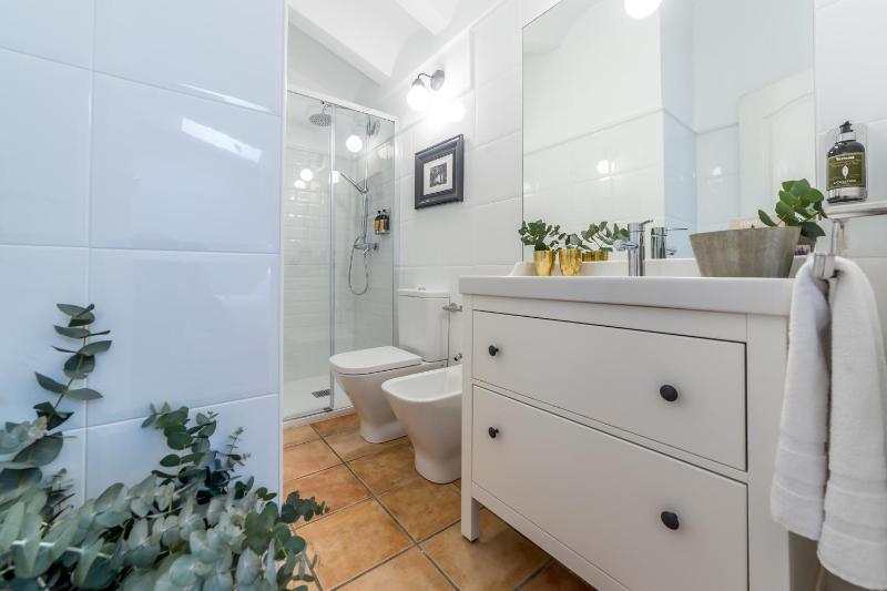 2 BEDROOM DUPLEX ( 8 PAX) 43 image 3