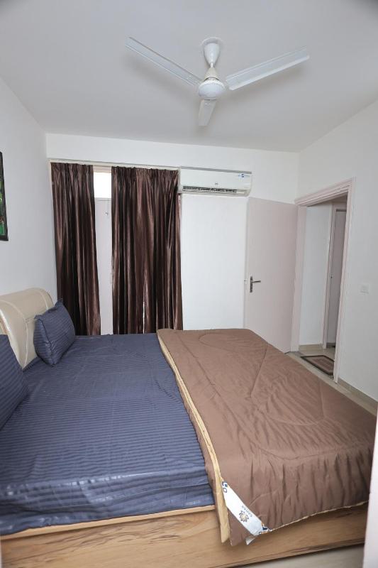 White House 2 BHK - image 3